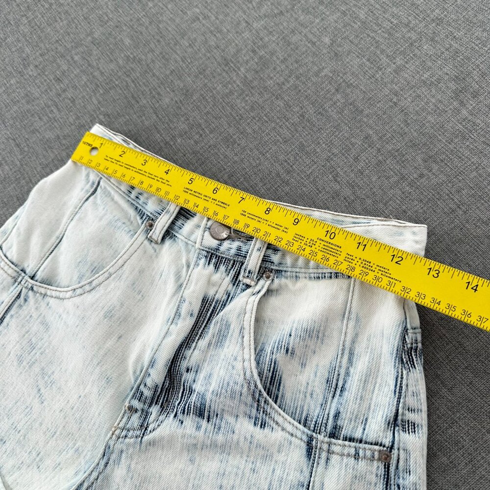 BDG Urban Outfitters High Rise Shorts Rolled Hem Acid Wash 25 Waist Cotton - Picture 6 of 11